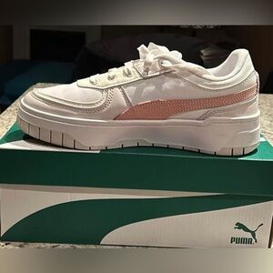 Puma Cali Dream Pastel Sneaker. Leather. Size 8.